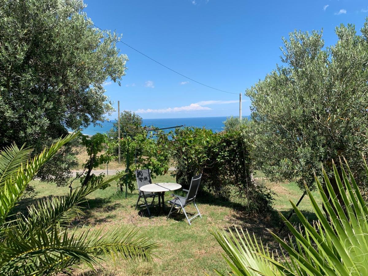 B&B Villa Sveva Rocca Imperiale Eksteriør billede