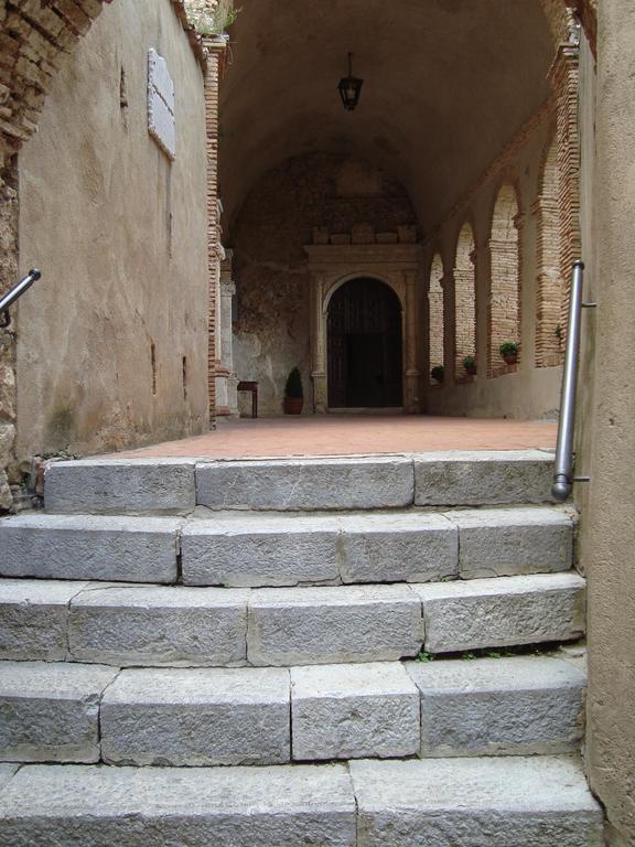 B&B Villa Sveva Rocca Imperiale Eksteriør billede