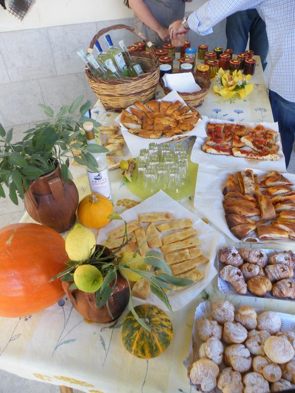 B&B Villa Sveva Rocca Imperiale Eksteriør billede