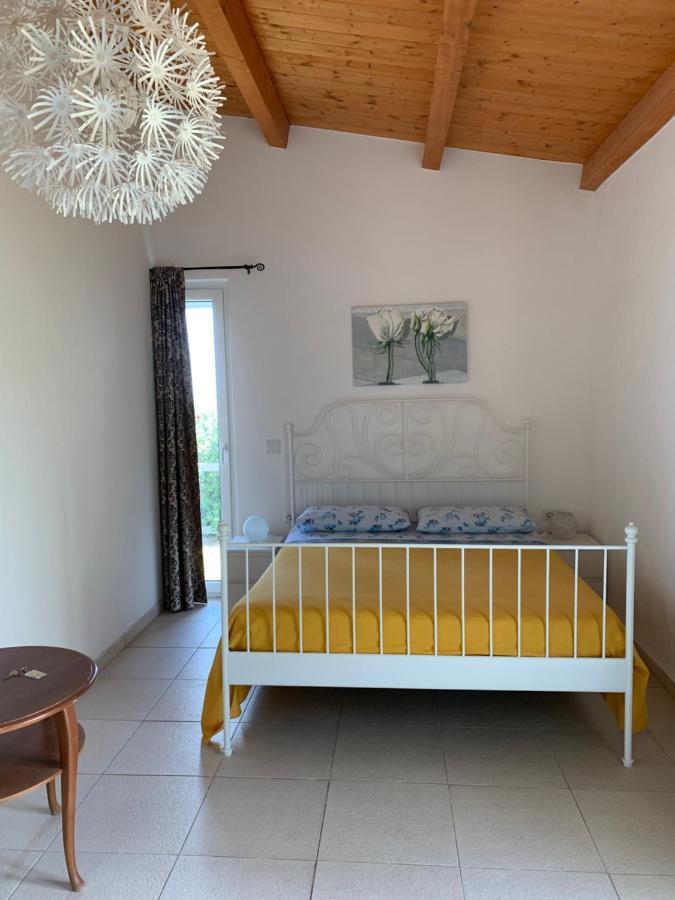 B&B Villa Sveva Rocca Imperiale Eksteriør billede